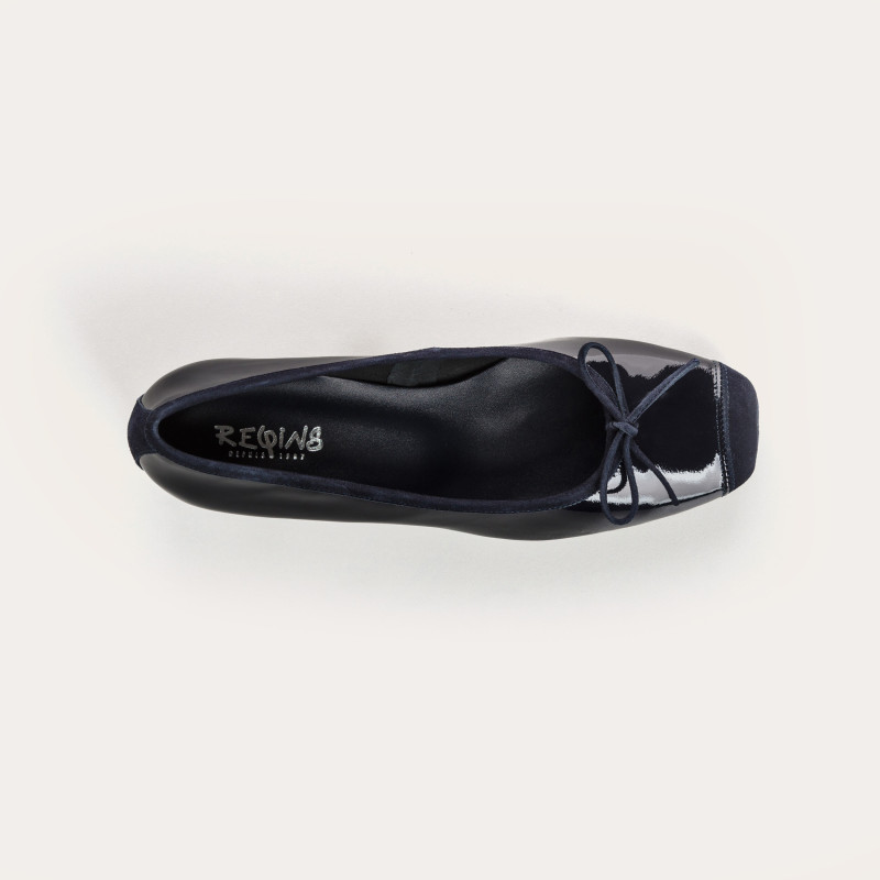 Ballerinas with polished leather with velvet reinforcement and node
