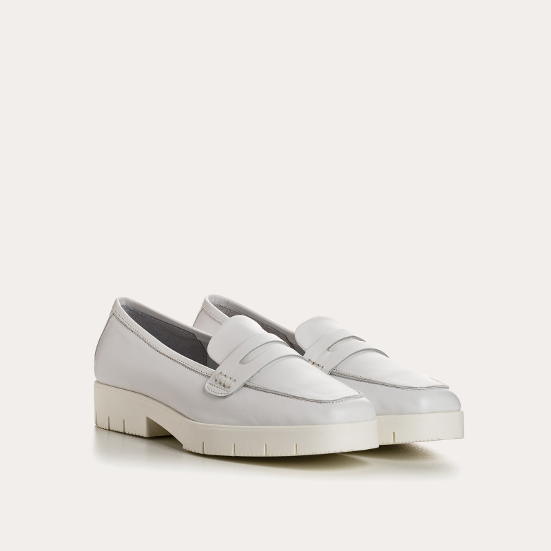 Small Leather Smooth Leather Loafers