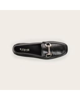 Black leather moccasins with silver jaws | Reqins