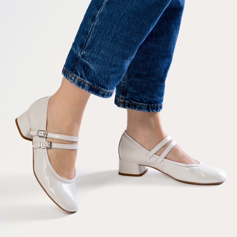 Naplak Varnished Leather Kristen Mary Janes | Chic elegance | Reqins