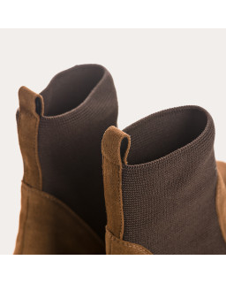 Boots Chelsea en cuir velours avec élastiques