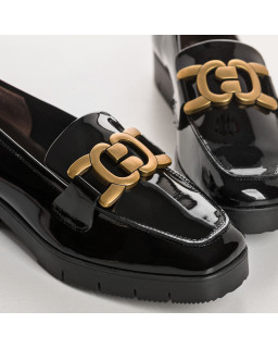 Monroe leather moccasins varnish - timeless elegance & chic | Reqins