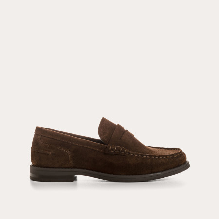 Suede Sea Moccasins - Elegance & Comfort | Reqins