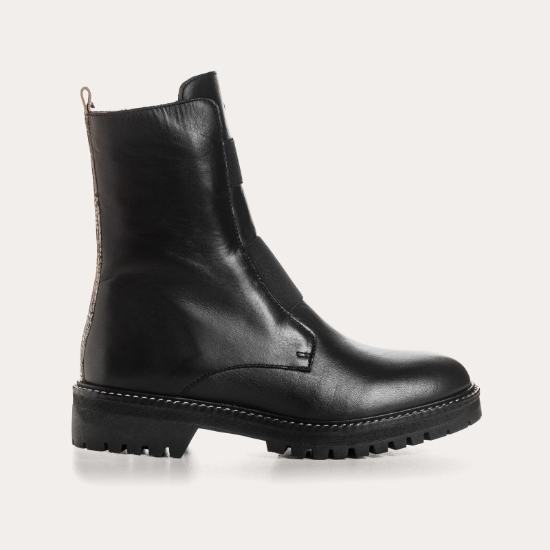 Leather Dusky Boots - Elegance & Character | Reqins