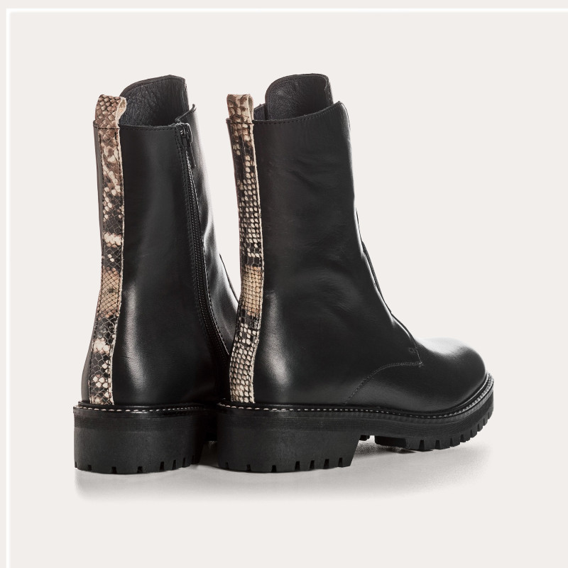 Leather Dusky Boots - Elegance & Character | Reqins