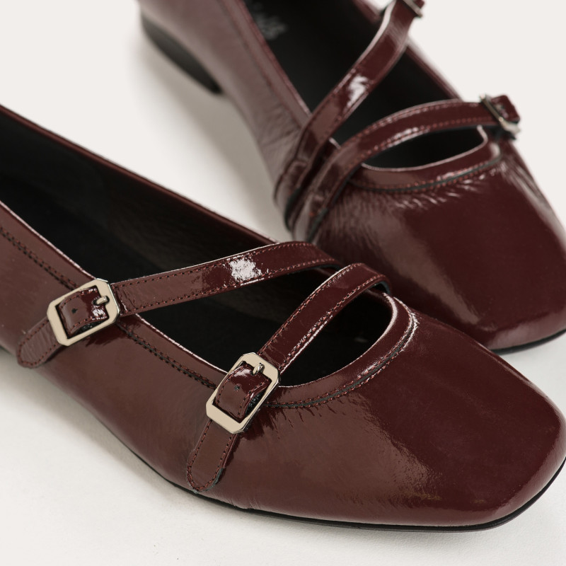Callist Mary Janes - Female Varnished Leather Shoes I Reqins