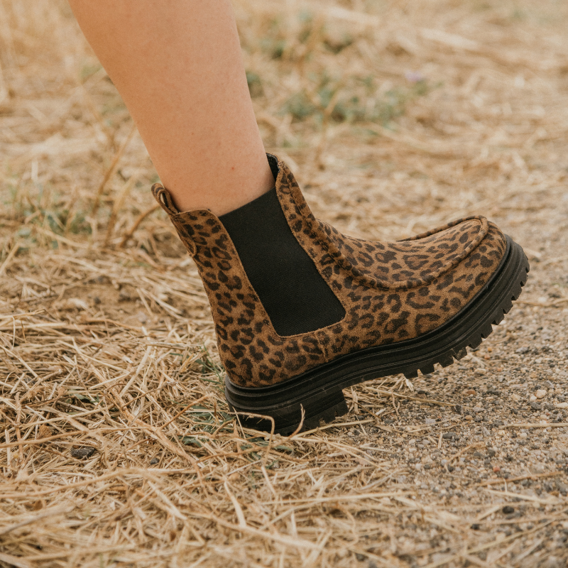 Leopard Boots Female Velvet Leather | Urban style reqins