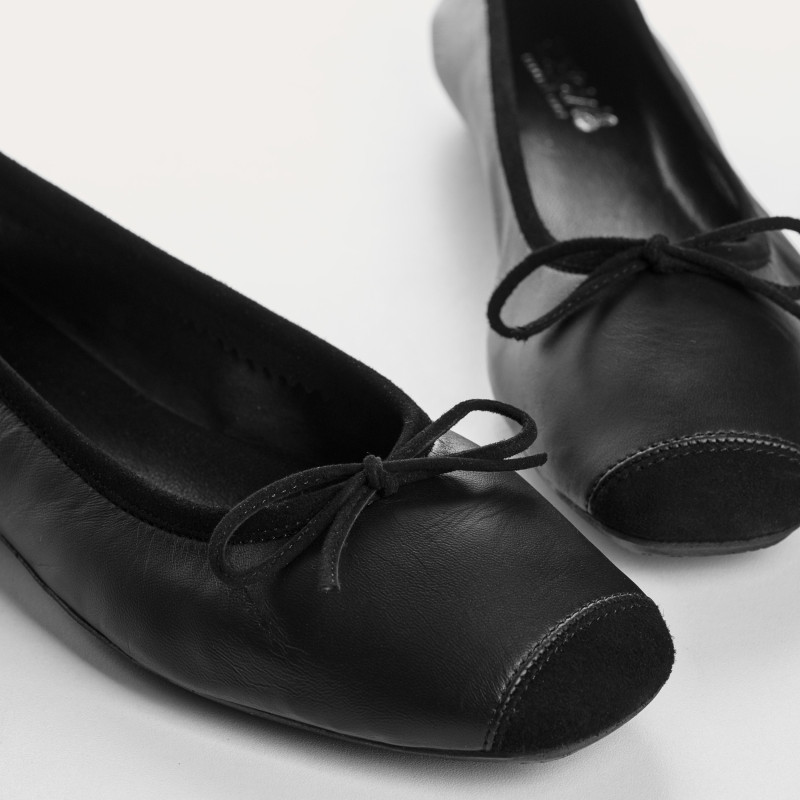 Flat Ballerinas with Smooth Leather Knot and Suede