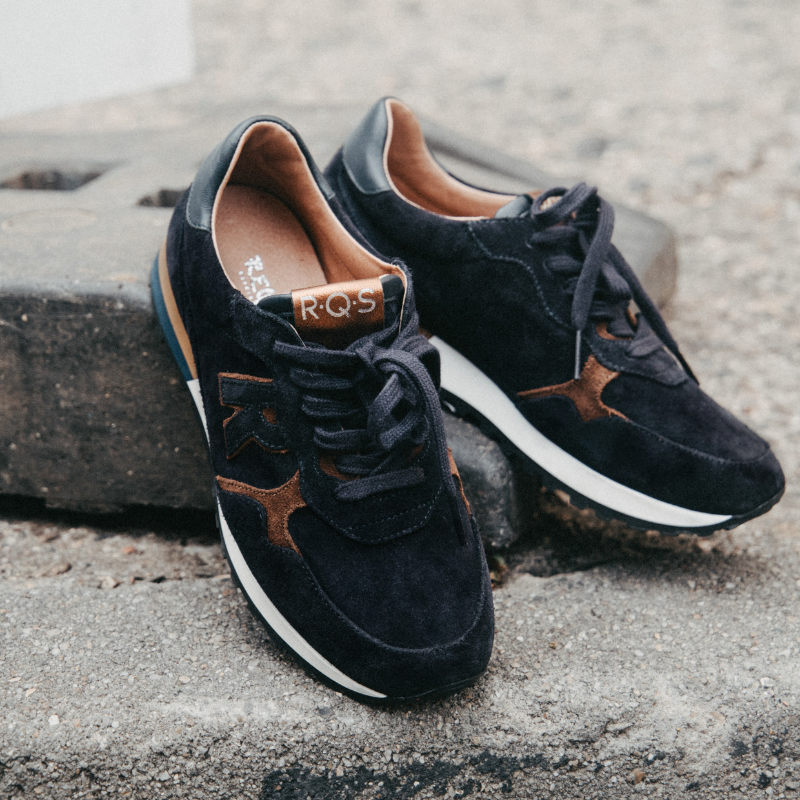 Mania sneakers in suede