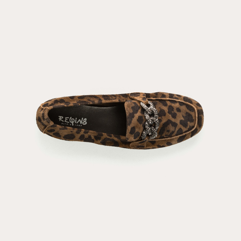 Women's Velvet Women's Loafers Printed - Model Holding | Reqins