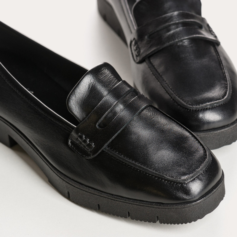 Small Leather Smooth Leather Loafers