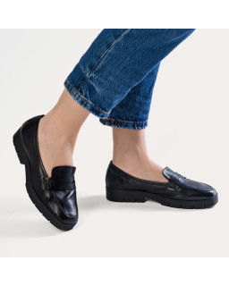 Small Leather Smooth Leather Loafers