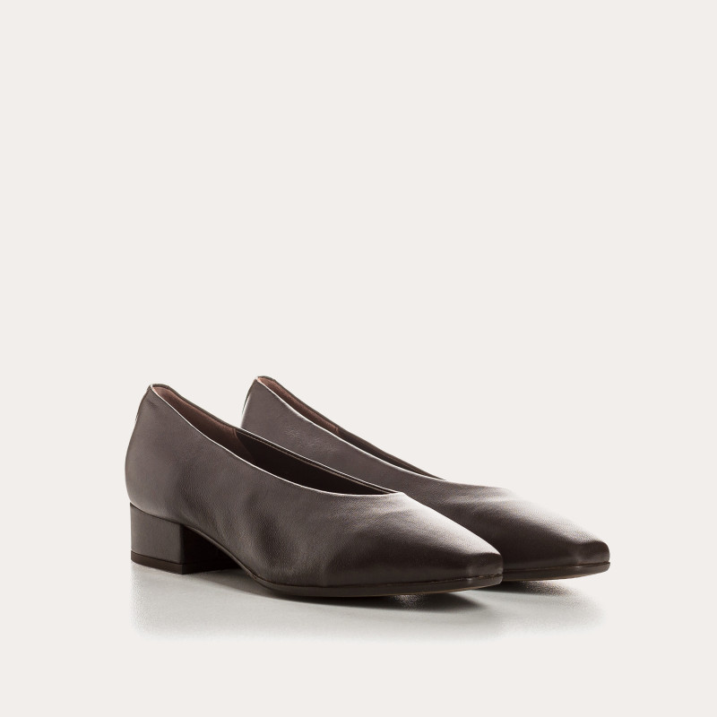 Favorite Leather Ballerinas - Elegance & Comfort | Reqins