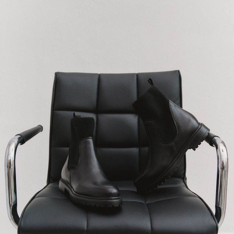 Boots Chelsea leather flat with elastic