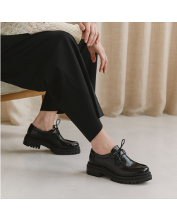 Mocassins femme en cuir verni – Modèle Sasha | Reqins