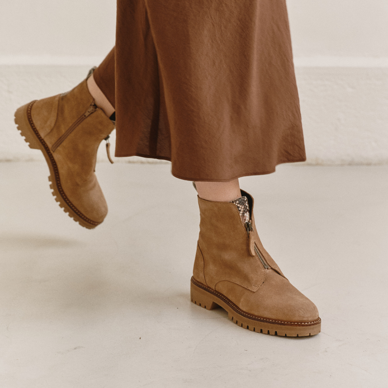 Dickson boots velvet leather & python - elegance & comfort | Reqins