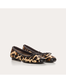 Leopard Printed Leather Flat Ballerinas with Node