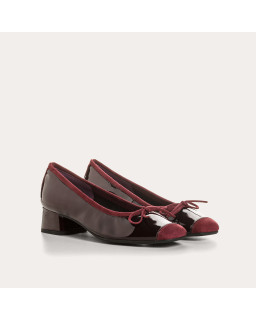 Ballerinas with polished leather with velvet reinforcement and node