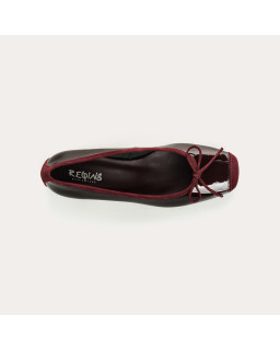 Ballerinas with polished leather with velvet reinforcement and node