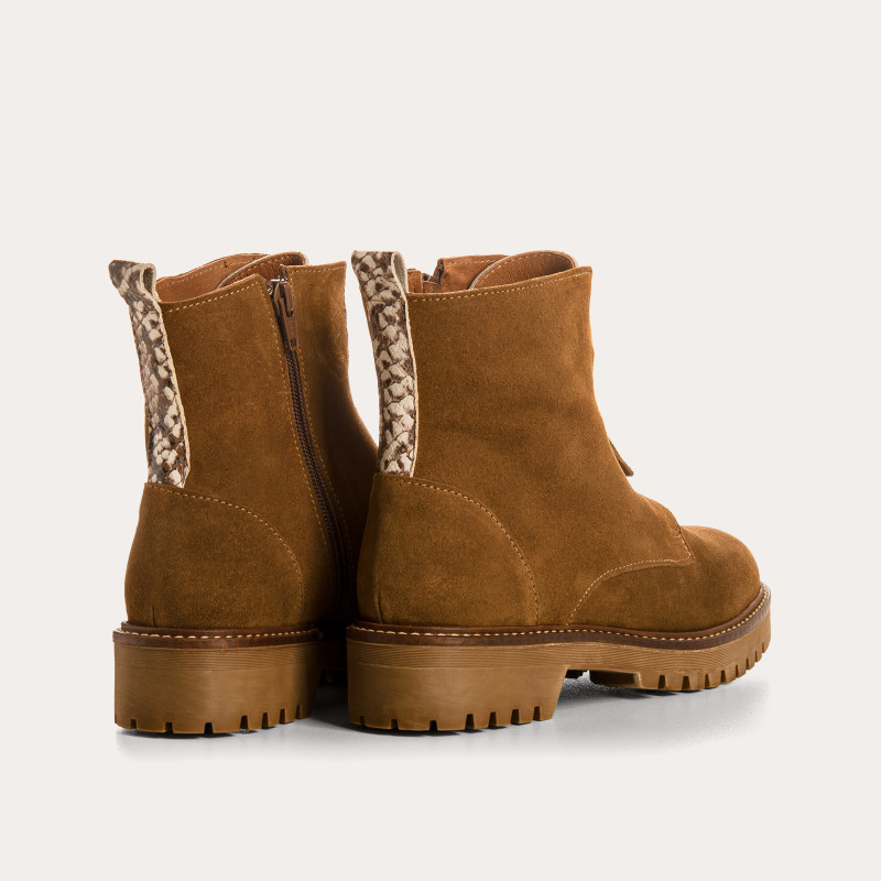 Dickson boots velvet leather & python - elegance & comfort | Reqins