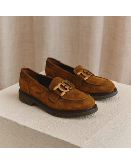 Mocassins Janet en cuir velours oilé camel | Chic & confort – Reqins