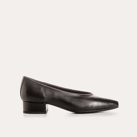 BALLERINES A TALONS...