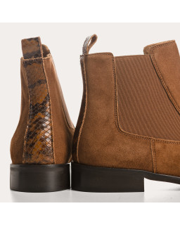 Zellie Suede Boots - Elegance and Comfort | Reqins