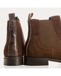 Zellie Suede Boots - Elegance and Comfort | Reqins