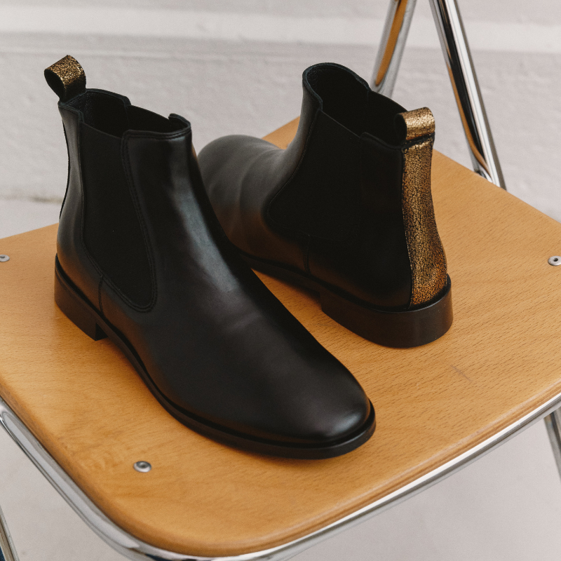 Naplak Leather Zellie Boots - Elegance & Modernity | Reqins