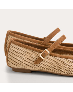 Mary Janes Honor in perforated suede