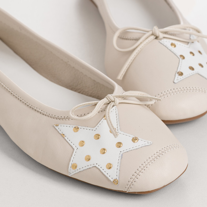 Hello Polka dot leather ballerinas | Playful chic | Reqins
