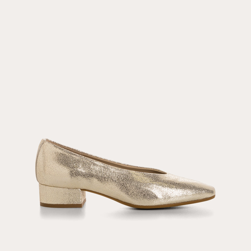 Heeled Ballerinas Platinum Favorite in cracked metallic leather