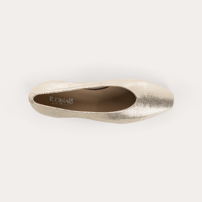 Heeled Ballerinas Platinum Favorite in cracked metallic leather