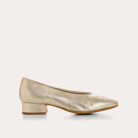 Heeled Ballerinas Platinum Favorite in cracked metallic leather