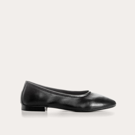Clea Ballerinas in Smooth Leather With Round Toe | Reqins