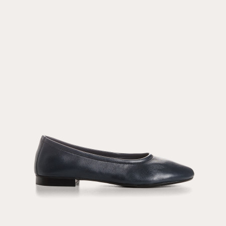 Clea Ballerinas in Smooth Leather With Round Toe | Reqins