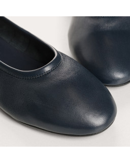 Ballerines Clea en cuir à bout rond et design épuré | Reqins