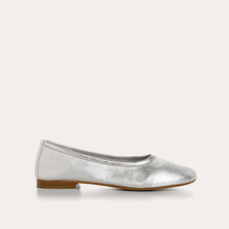 Clea ballerinas in metallic leather with round toe