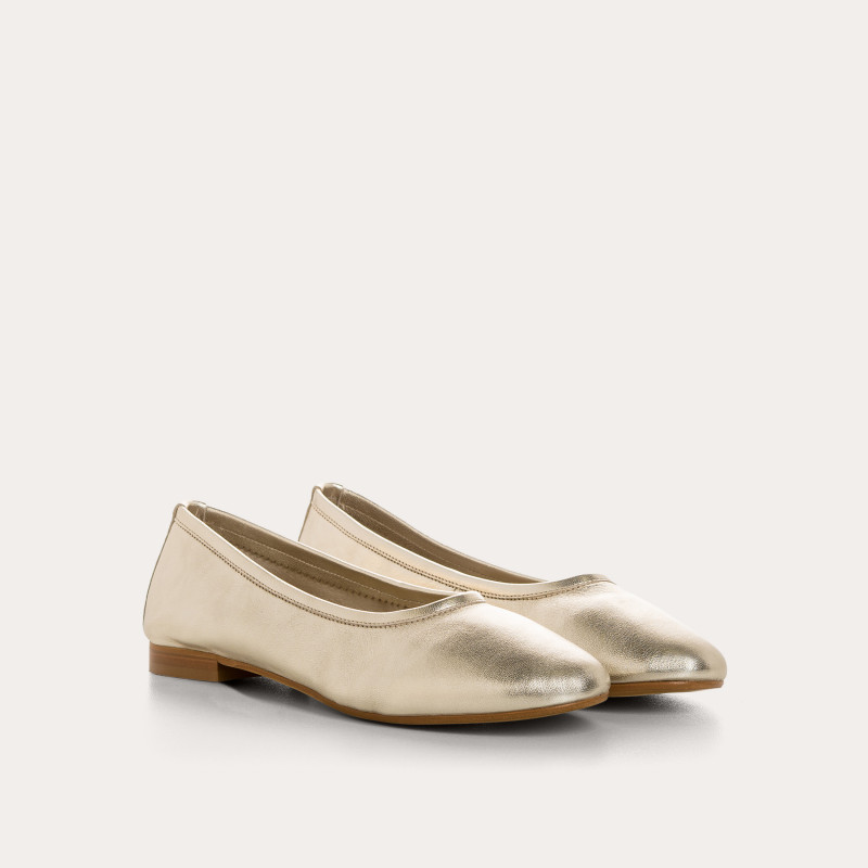 Clea ballerinas in metallic leather with round toe