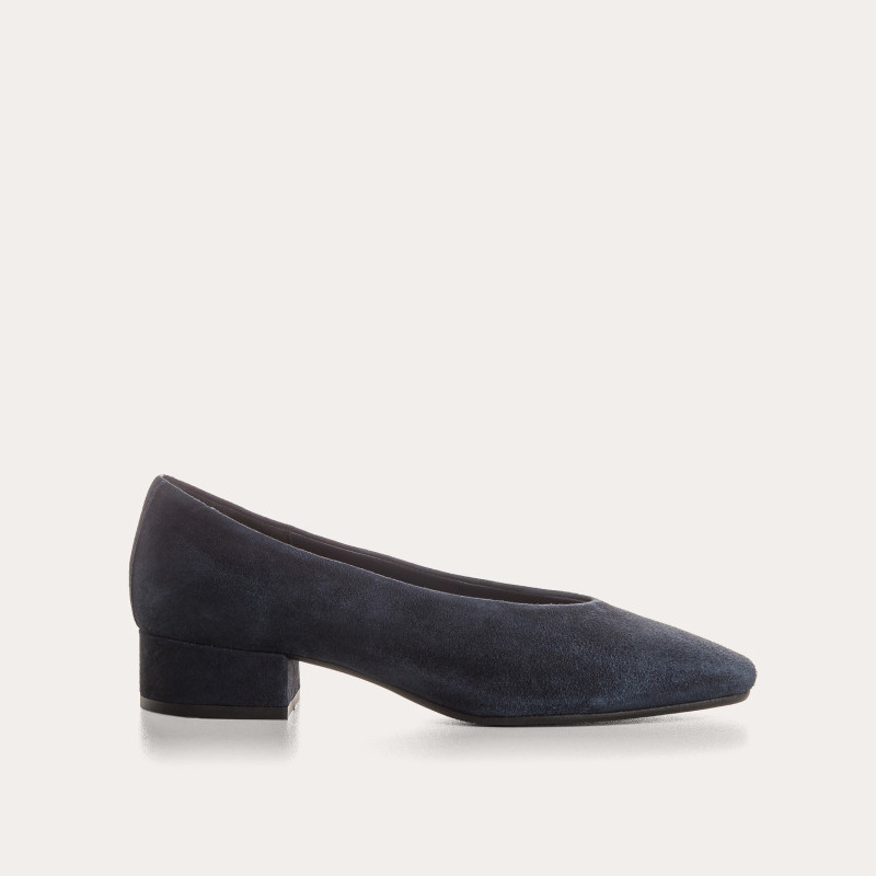 Black suede heeled ballerinas