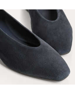 Black suede heeled ballerinas
