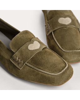 Mocassins Hymnia en cuir velours à cœur brodé | Reqins