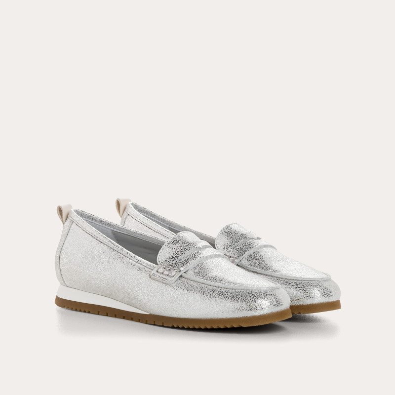 Barbados moccasins in cracked metallic leather