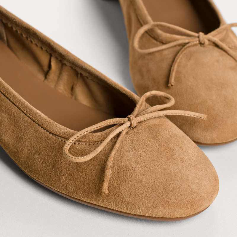 Ballerines Sofia à talons en cuir velours à nœud | Reqins