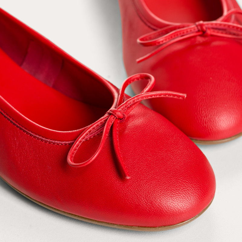 Sofia Smooth Leather Heeled Ballerinas with Bow | Reqins