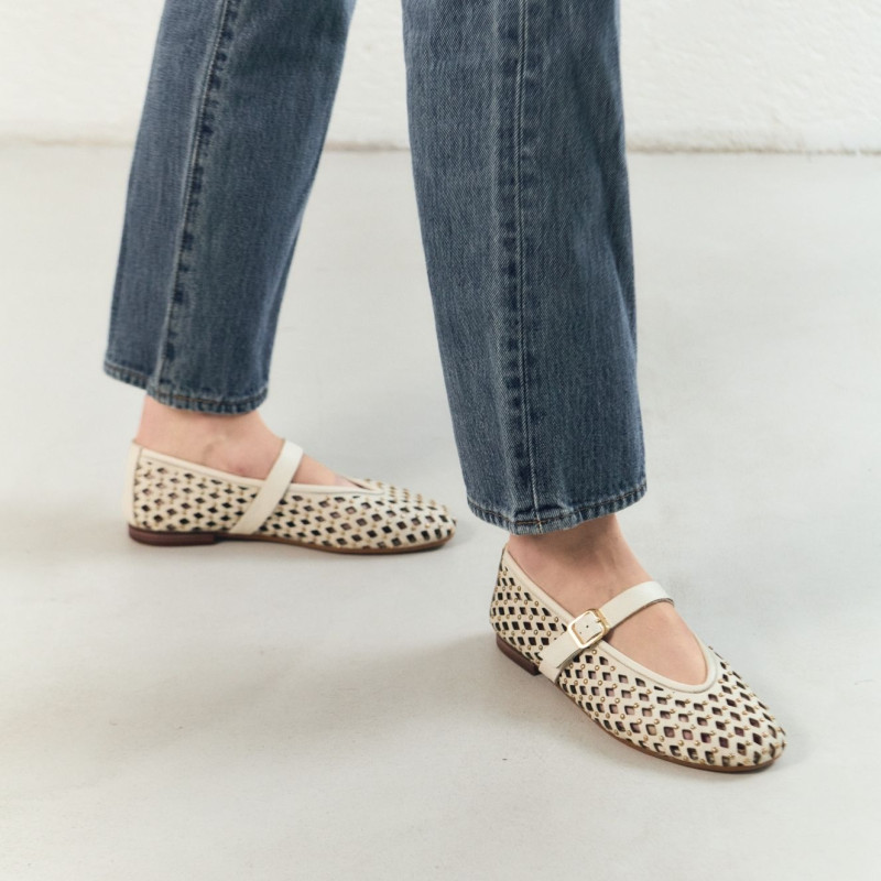Kamia Mary Janes in braided leather - Natural elegance