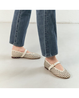 Kamia Mary Janes in braided leather - Natural elegance