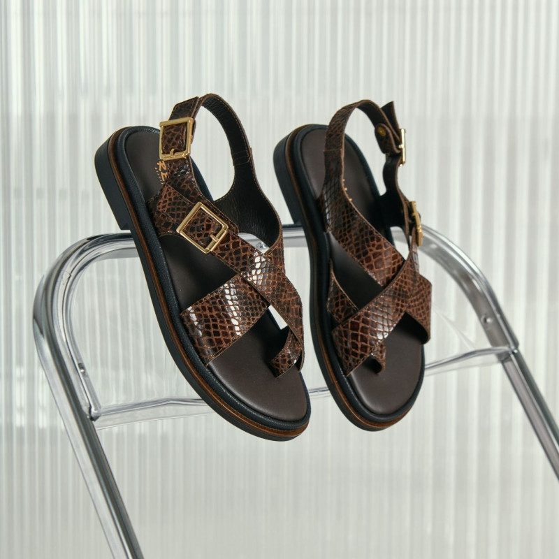 Laori sandals in python print - Style & Comfort