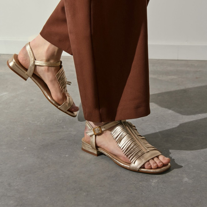 Golden Sandals with Cuba Fringes | Reqins