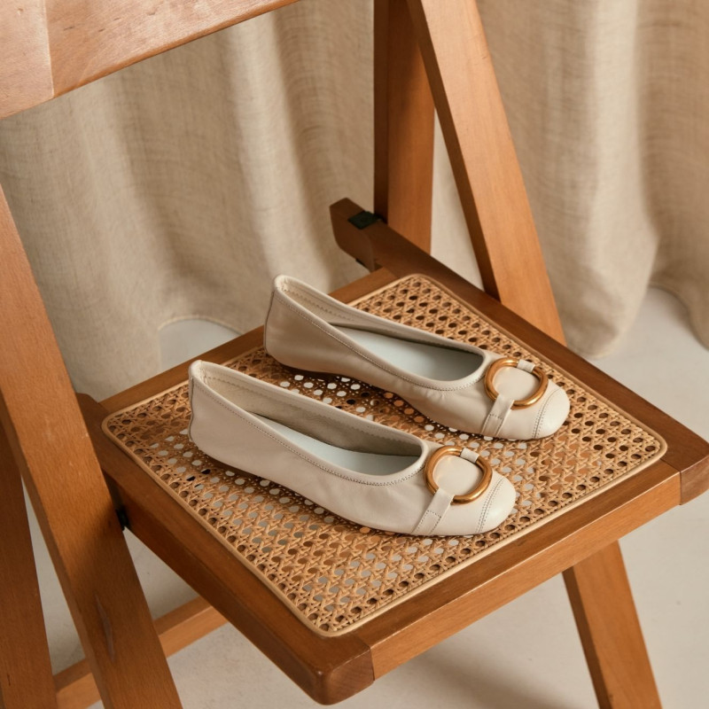 Ballerines Helna en cuir lisse à boucle | Reqins